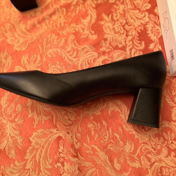 AGL - Tracy Block Heels NIB - NEW - size 10 1/2. Reg $398. Black. - Picture 5 of 9